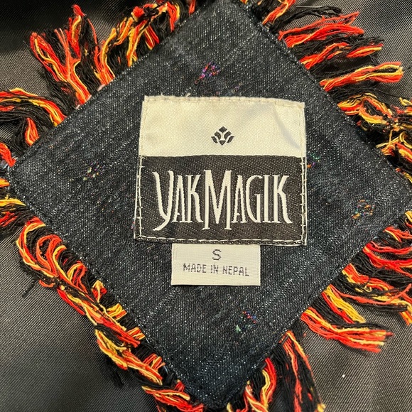 Embroidered Sequined Denim Blazer - Picture 5 of 7